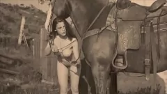 Oynat Dark Lantern Entertainment sunar: Viktorya Dönemi Bir Beyefendinin Erotik İtirafları - Retro Vintage Bir Ortamda Tüylü Amcık ve Doğal Göğüsler