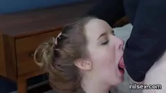 تشغيل لعوب في سن المراهقة يحصل لها الأحمق ضيق امتدت في جلسة العلاج اللجوء المتشددين بدسم