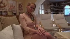 Odtwórz Jedyną dobrą rzeczą jest czat wideo i seks za pieniądze