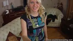 Odtwórz Maria rozpoczyna swoją karierę w branży porno, robiąc seks oralny i normalny seks analny