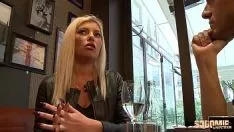 Reproduzir Romanca fode no hotel com o cliente