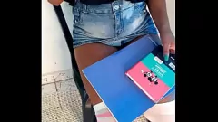Abspielen Hardcore-Gangbang zwischen verschiedenen Rassen mit einem Latina-Pornostar und ihrem Nachbarn