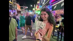 Reproduzir Cathop de rua: a prostituta adolescente é paga por um anal duro e facial